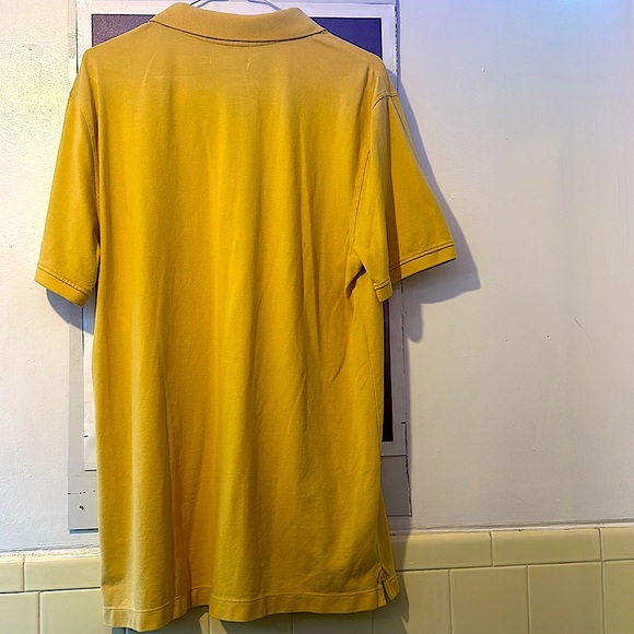 Banana Republic core temp 2 button ss polo shirt. Size large Tall/Long.70%cotton - Picture 4 of 4